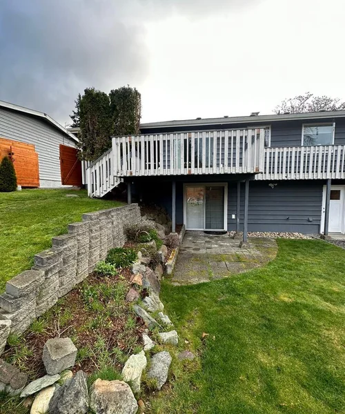 Composite Decks & Patios & Paver in Lynnwood 
